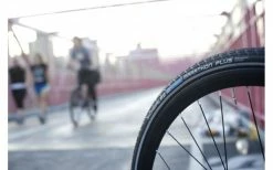 Pneu Schwalbe Marathon Plus HS440 - 26 Pouces 8 Pneu Schwalbe Marathon Plus HS440 - 26 Pouces -Pas Cher Vélo Vtt Magasin pneu schwalbe marathon plus hs440 26 pouces 3