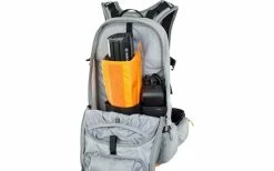 Sac EVOC FR Enduro E-Ride 16 Poche Baddder 2L Gris/Orange 10 Sac EVOC FR Enduro E-Ride 16 Poche Baddder 2L Gris/Orange -Pas Cher Vélo Vtt Magasin sac evoc fr enduro e ride 16 poche baddder 2l grisorange 4